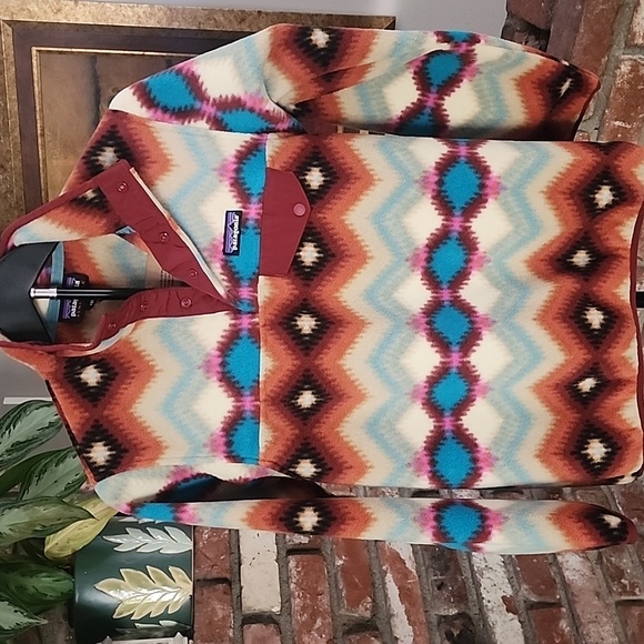 Patagonia Sweaters - Patagonia Synchilla Snap-T Regular Fit Fleece Southwest Aztec Print XXS